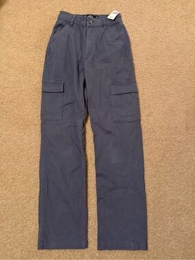 NWT Hollister Women’s Cargo Pants in Slate Blue - Classic Utility Style
